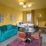 Daplace - Acquadela Apartment *